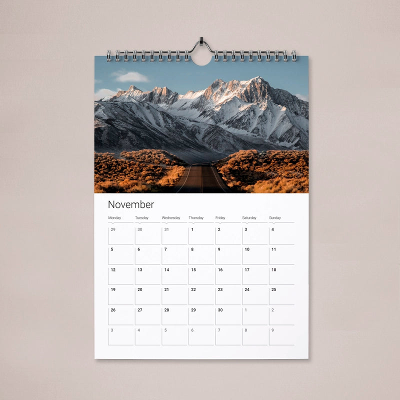 Calendar A4 spiral-bound, vertical